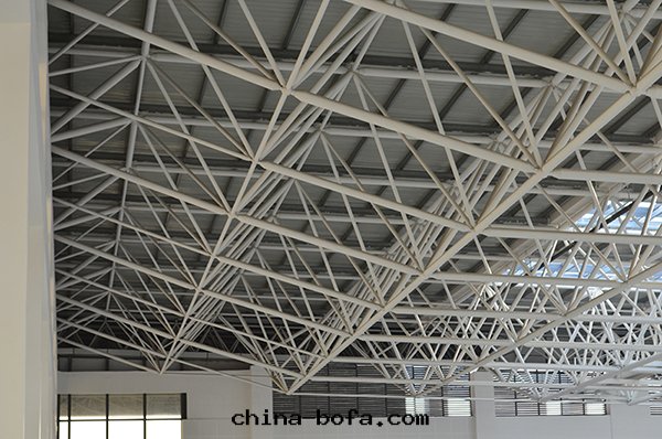 羅田(tián)九(jiǔ)州通(tòng)體(tǐ)育中(zhōng)心(xīn)(球型网架)
武漢幕牆(qiáng)裝(zhuāng)飾