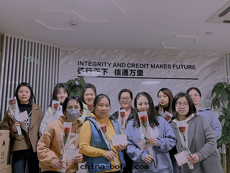 武漢雅龍建築裝(zhuāng)飾工程有(yǒu)限公(gōng)司