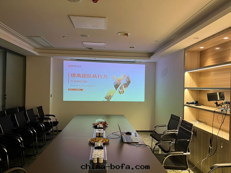 武漢雅龍建築裝(zhuāng)飾工程有(yǒu)限公(gōng)司